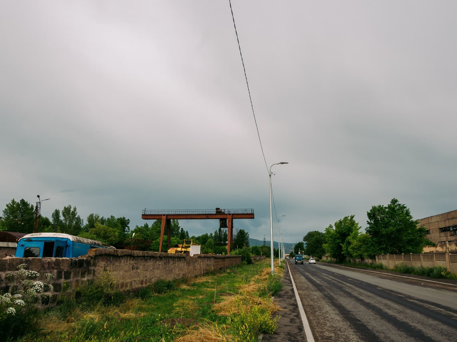 На улице Шара Талян. Смотрим на запад.